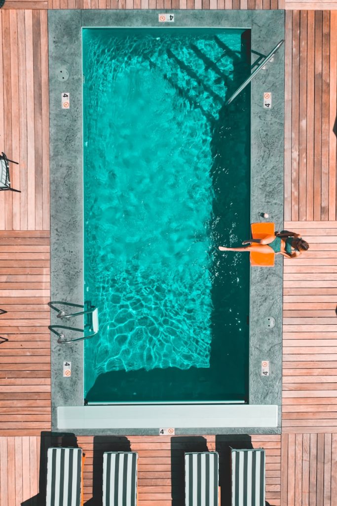 avantages et inconvénients du brome piscine